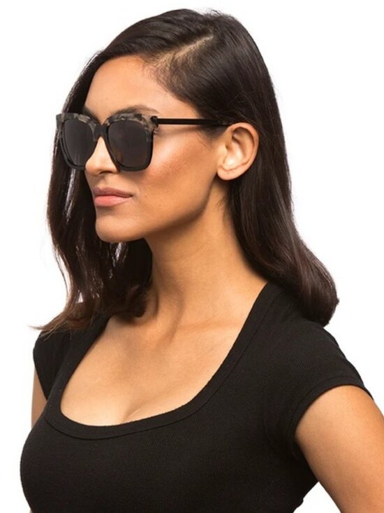 Diff Eyewear Bella Polarized Sunglasses Tortoise Black Fade Semi Oversized. main image 5